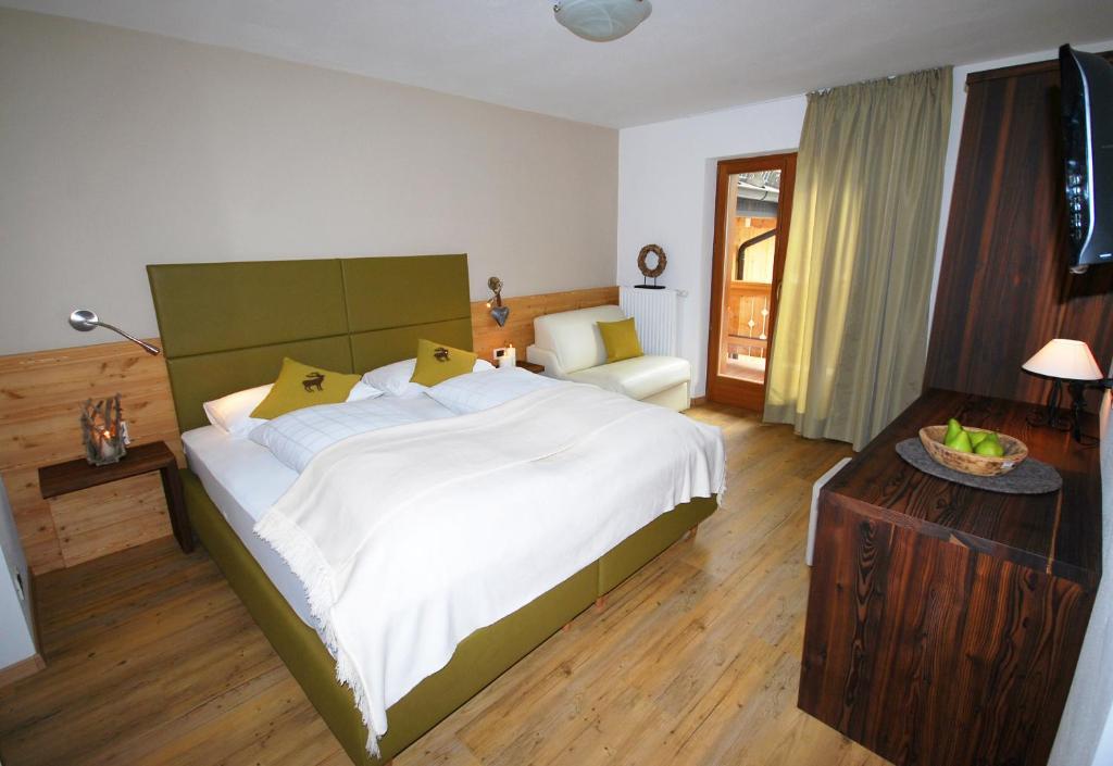 Monti Pallidi B&B Apartments Corvara In Badia Room photo