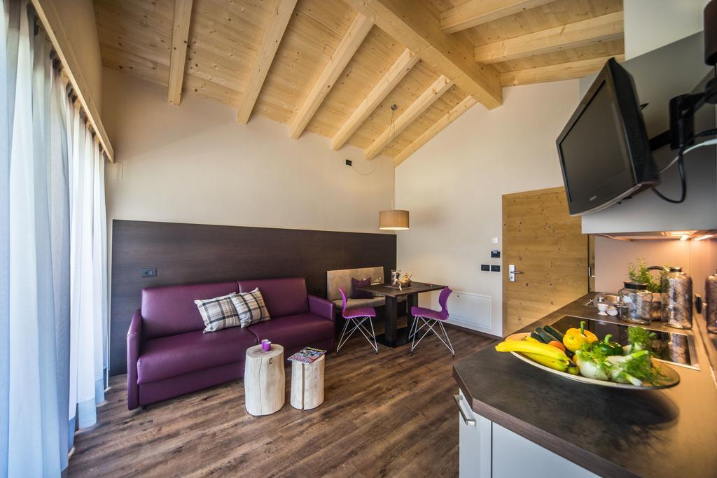 Monti Pallidi B&B Apartments Corvara In Badia Exterior photo